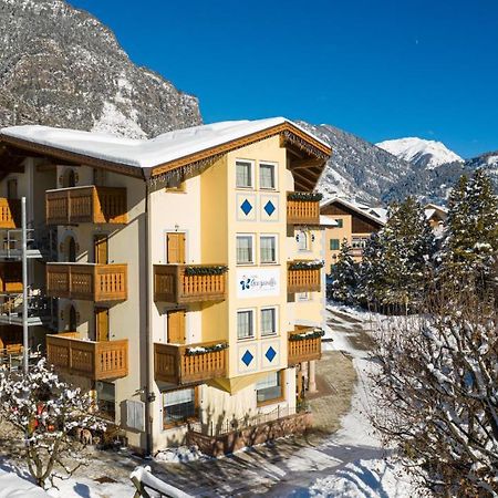 Hotel Genzianella Ziano di Fiemme Екстериор снимка