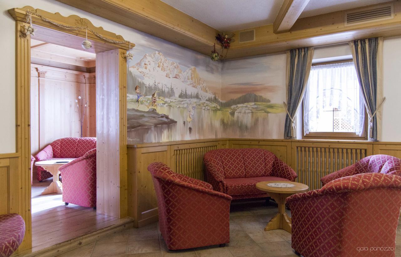 Hotel Genzianella Ziano di Fiemme Екстериор снимка