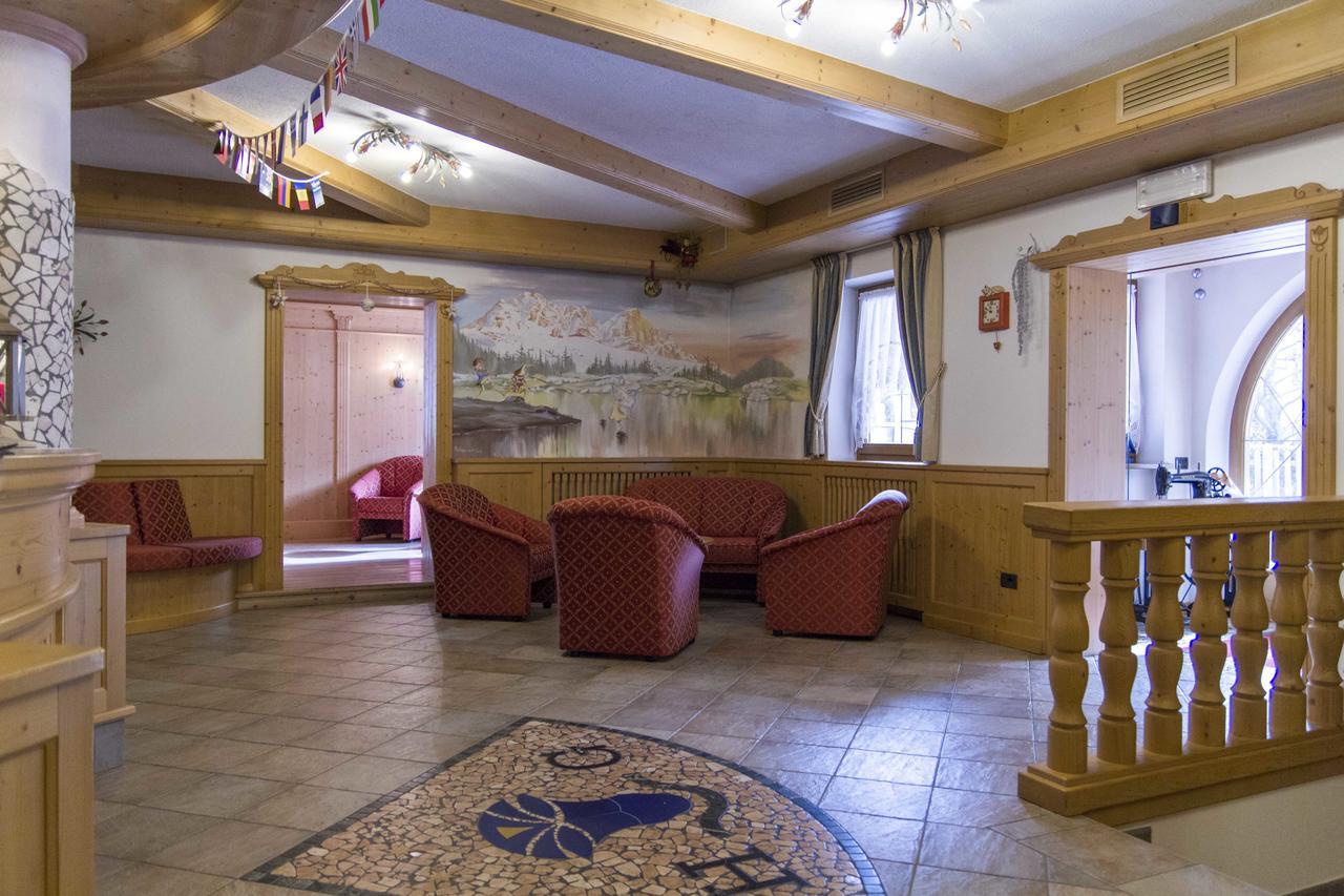 Hotel Genzianella Ziano di Fiemme Екстериор снимка