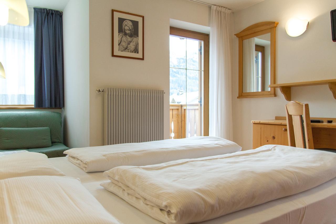 Hotel Genzianella Ziano di Fiemme Екстериор снимка