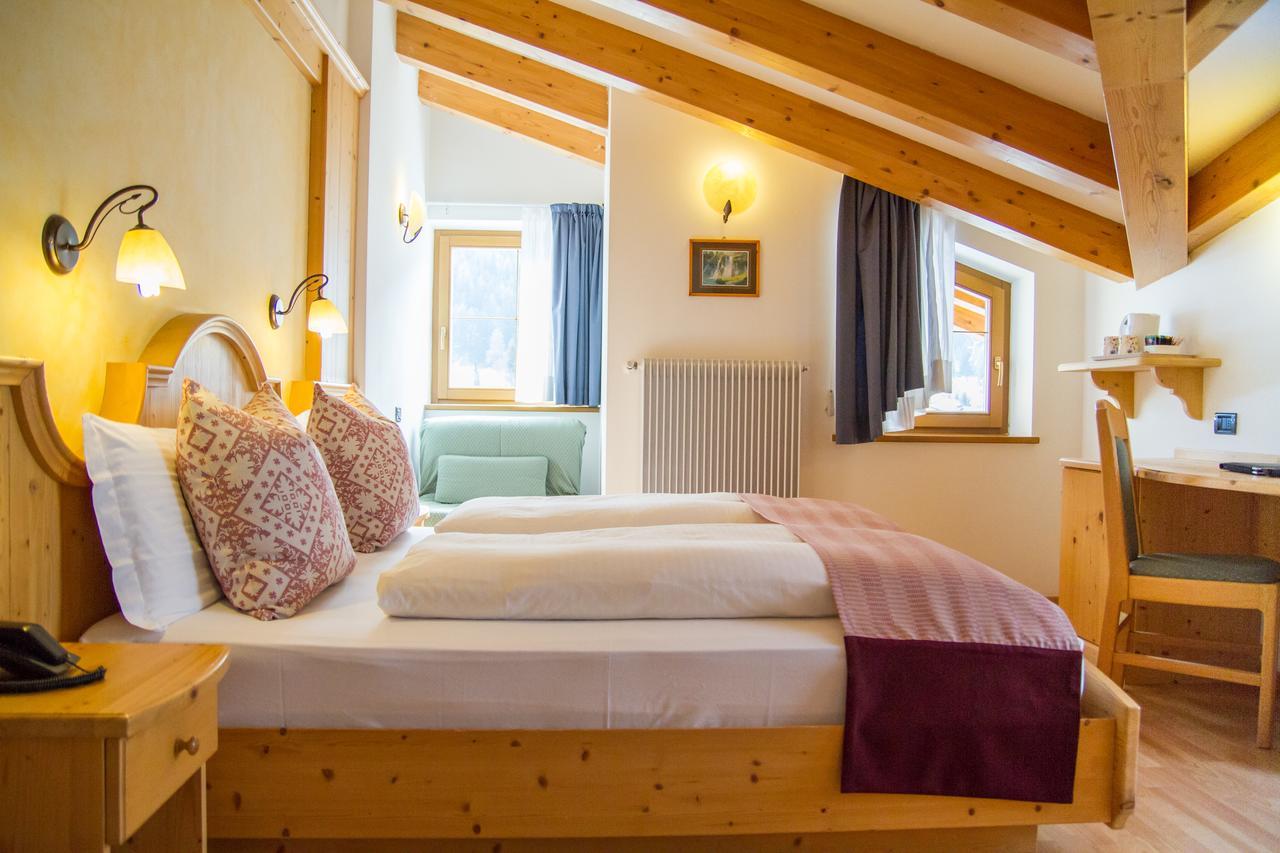Hotel Genzianella Ziano di Fiemme Екстериор снимка