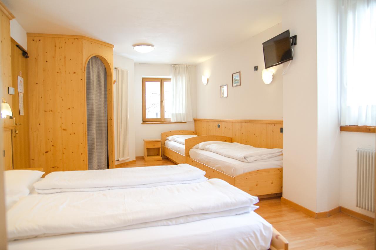 Hotel Genzianella Ziano di Fiemme Екстериор снимка